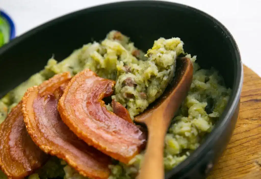 Trinxat, un plato típico que encontrarás en todas las bordas de Andorra