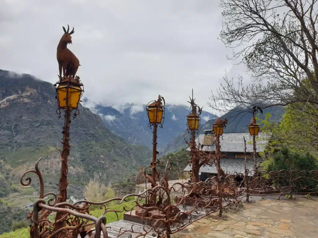 Esculturas de hierro de auvinyà andorra