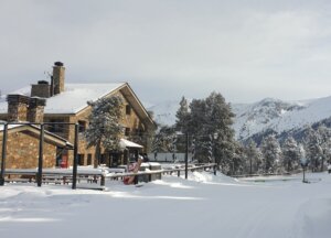 Borda conangle con nieve