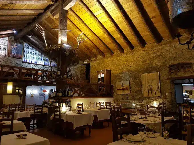 interior de la borda estevet en andorra la vella