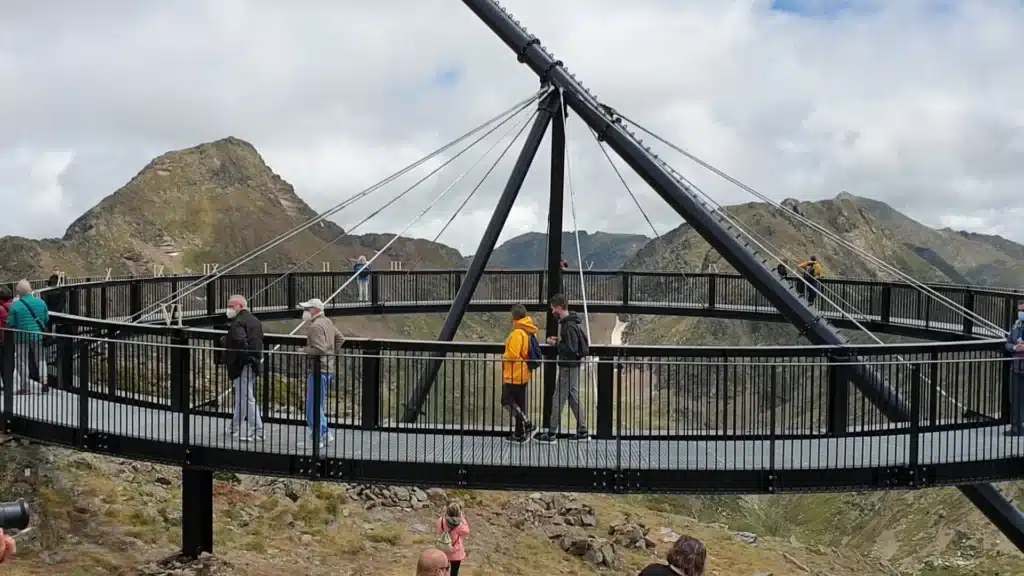 mirador-andorra-reloj