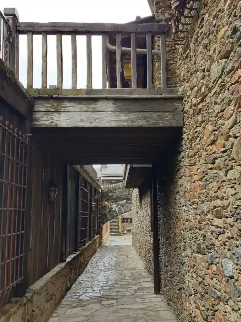 poble medieval andorra